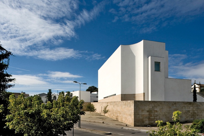 Álvaro Siza, Kirche Santa Maria, Marco de Canavezes, Portugal, 1990 – 96
