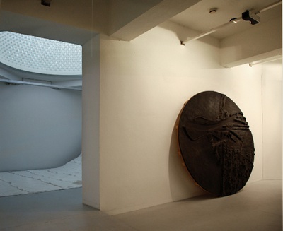 Landscape Ficitons based on True Stories – Blick in die Ausstellung

Foto © Bas Princen