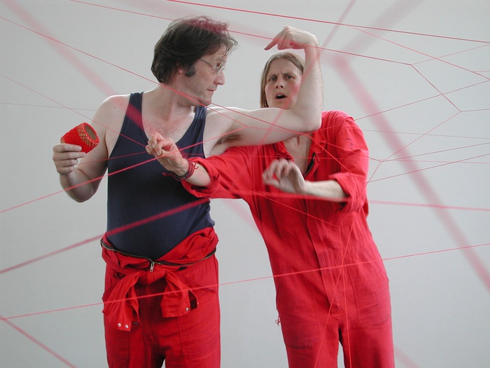 Installation "Red Respect" im aut