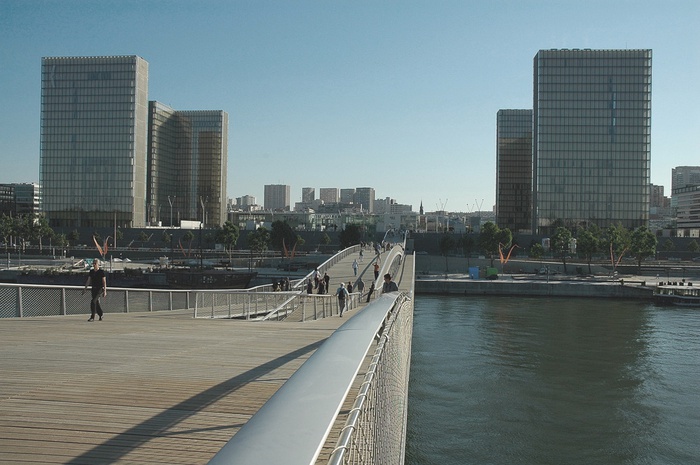 Passerelle Simone de Beauvoir, Paris, Bildnachweis: © Jo Besendorfer