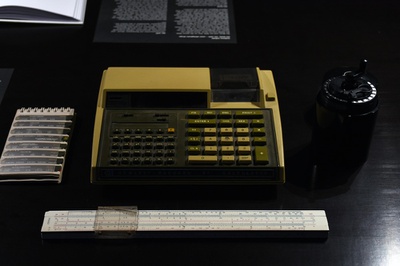 Blick in die Ausstellung "einfach alltäglich" im aut.