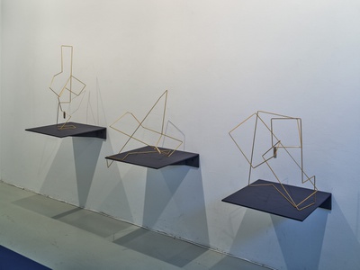Blick in die Ausstellung "Franco Clivio: Manifolds"