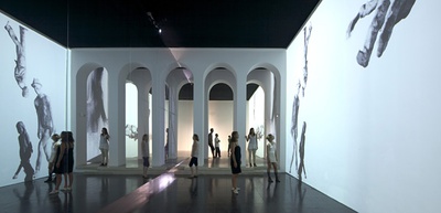 Österreichischer Beitrag auf der 13. internationalen Architekturausstellung „La Biennale di Venezia“ – Österreich Beitrag auf der La Biennale di Venezia 2012: Hands have no tears to flow. Report from / without architecture. (© Günter R. Wett)