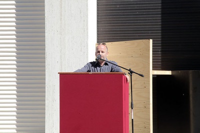 Österreichischer Beitrag auf der 13. internationalen Architekturausstellung „La Biennale di Venezia“ – Arno Ritter bei der Eröffnung des österreichischen Pavillons auf der Architektur Biennale 2012 (© Günter R. Wett)