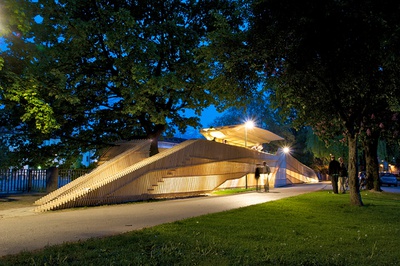 Plattform "... ich will an den Inn", gebaut von columbosnext im Auftrag von aut, 2008