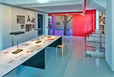 Blick in die Ausstellung "Aufbruch in die Architekturmoderne El Salvadors" im aut