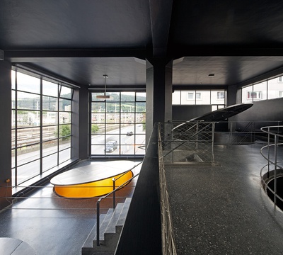 LOOSE ENDS – Blick in die Ausstellung im  aut . 
Foto: © Günter Richard Wett