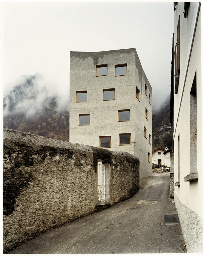 Neubau Roccolo, Villa Garbald, Castasegna, 2001–04