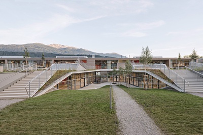 Schulzentrum Hall in Tirol, 2016 – 2019 (Architektur: fasch&fuchs.architekten)