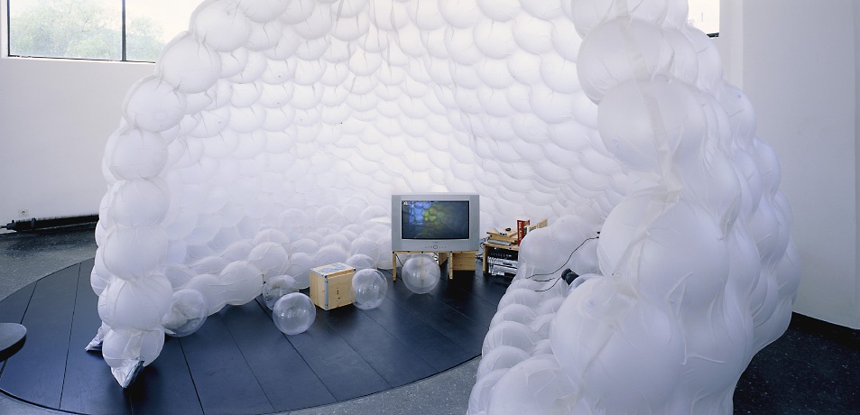 Installation "Blow Job" im aut