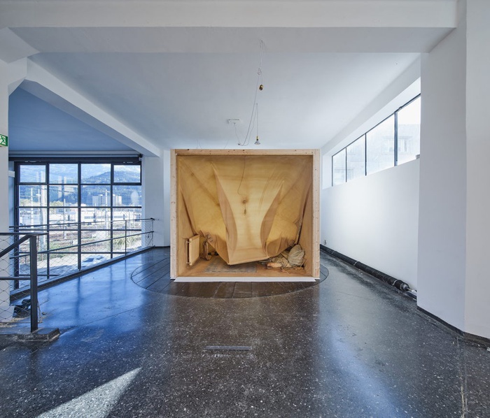 Installation "Numen / For Use: Negative Space" im aut