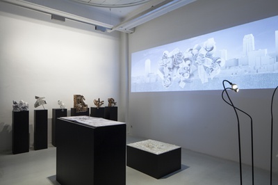 Blick in die Ausstellung "Potenziale 2" im aut