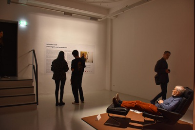 Ausstellungseröffnung "Reinhold Adolf: Schwingen und Entspannen" im Rahmen der Premierentage 2022