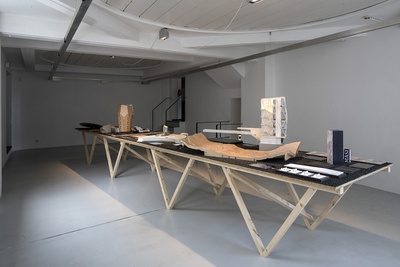 Blick in die Ausstellung „Snøhetta: Relations“ im aut, „Snøhetta and friends – details of collaborations“