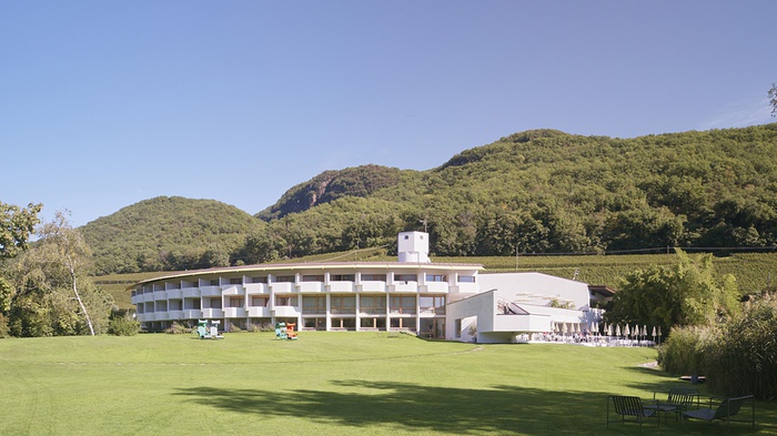 Othmar Barth, Seehotel Ambach, Kaltern, 1972  – 73