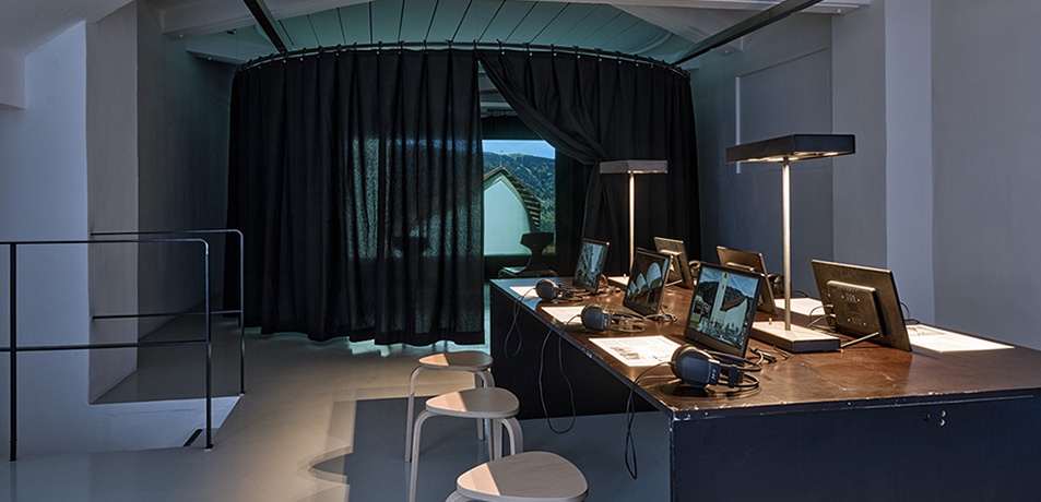 Blick in die Ausstellung "Über Othmar Barth" – © Günter Richard Wett Blick in die Ausstellung "Über Othmar Barth"