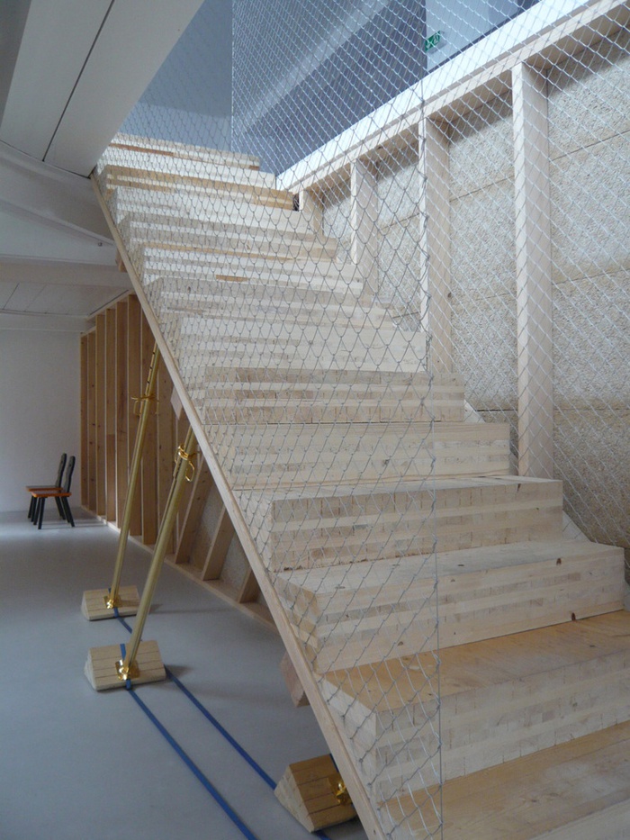 Blick in die Ausstellung im aut, Aufgang, © aut