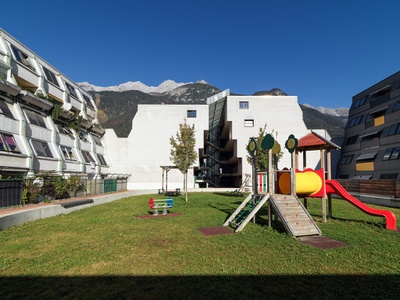 Atelier Pontiller-Swienty, Kommunikative Ulfiswiese, Innsbruck, 1981 – 83