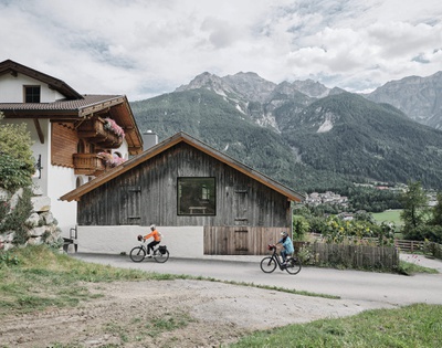 Anerkennung des Landes Tirol für Neues Bauen 2022: Schupfen Gröbenhof, Umbau, Fulpmes, 2019 – 2021 (Architektur: Jakob Siessl, Florian Schüller)