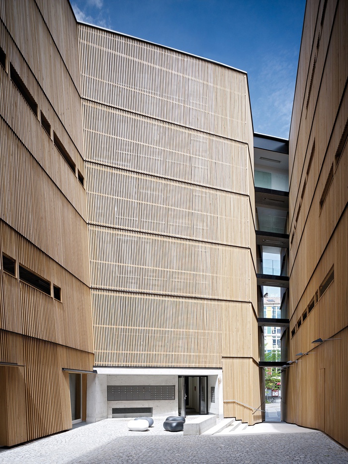 Auszeichnung des Landes Tirol für Neues Bauen 2010: Wohn- und Bürohaus Höttinger Au, Innsbruck, 2003 – 2009 (Architektur: Manzl Ritsch Sandner)