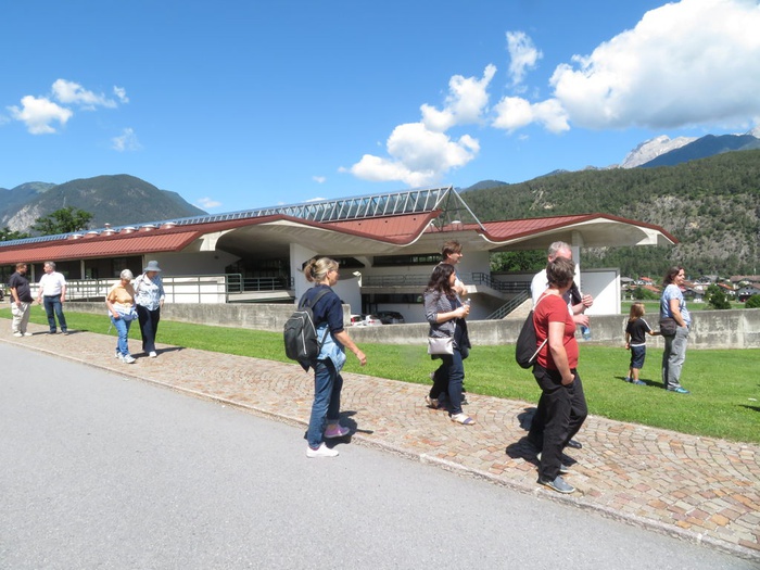 Spaziergang in Stams im Rahmen der Architekturtage 2021/22 "Leben Lernen Raum"