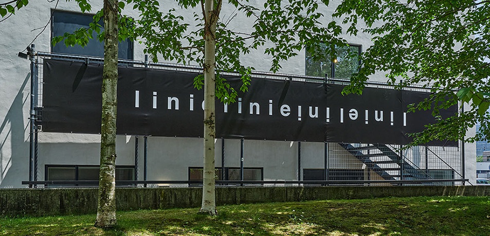 Heinz Gappmayr: Linie, line, 1966 (Installation am Adambräu)