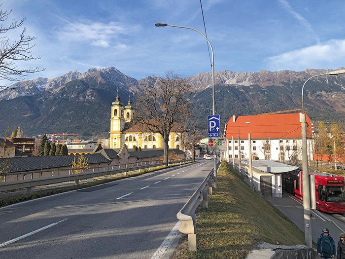 Heutige Ansicht der ehemaligen Eingangsallee