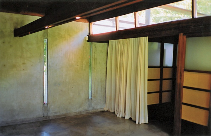 "Angelica Fuentes. The Schindler House", 2006