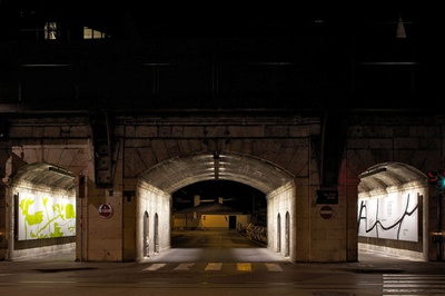 Durchfahrt und Durchgänge Dreiheiligenstraße