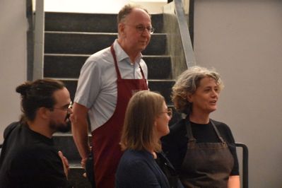Die Köch:innen Alexander Topf, Erich Wucherer, Iris Reiter und Barbara Poberschnigg