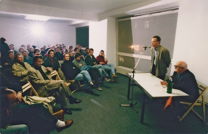 Vortrag von Friedrich Achleitner im Architekturforum Tirol, 1994 Bildnachweis: © aut