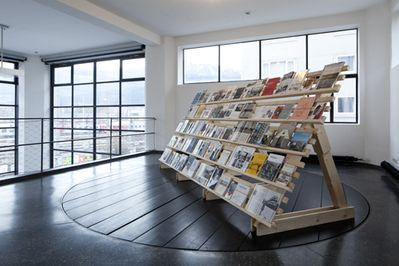 Blick in die Ausstellung "Italomodern" im aut