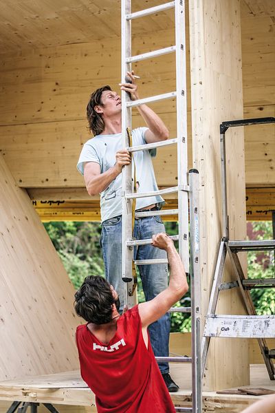 April bis Mai 2015: das bilding entsteht