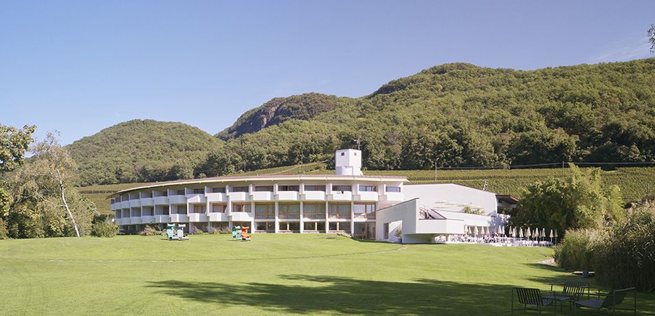 Othmar Barth, Seehotel Ambach, Kaltern, 1972  – 73