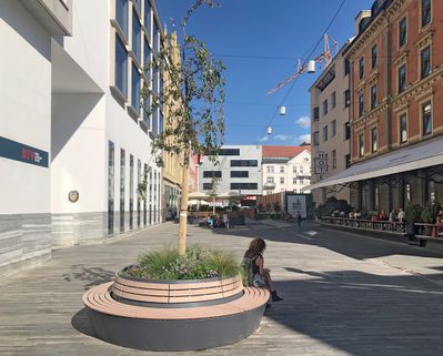 Stadtmöblierung in der Innsbrucker Gilmstraße
