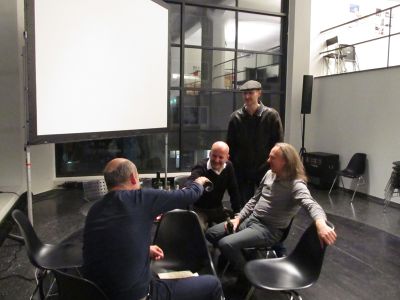 Buchpräsentation "Vermessungen. Tirol auf der Statistischen Couch" – Präsentation des aus Anlass des 20-Jahr-Jubiläums von aut herausgegebenen Buchs  "Vermessungen. Tirol auf der Statistischen Couch", das sich dem komplexen Phänomen Tirol widmet.