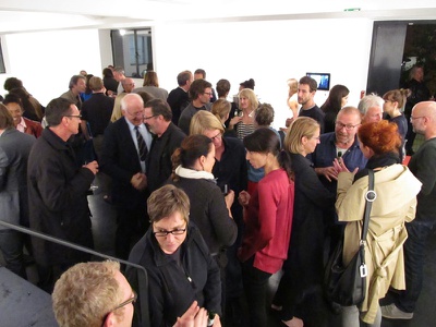 Ausstellungseröffnung und Feier "20 Jahre aut" – Kurzvorträge von Herwig van Staa (Landtagspräsident) und Arno Ritter (Leiter aut. architektur und tirol) und ein rauschendes Fest bis spät in die Nacht