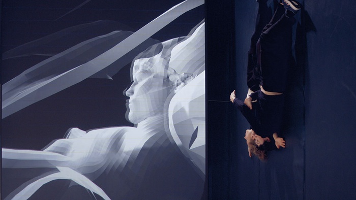 INTRA SPACE, Probe im Set Up