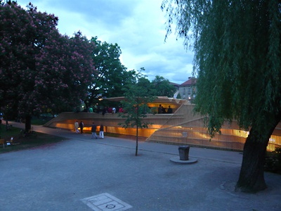 Architektur in Bewegung – Ausklang der Architekturtage 2008 auf der Uferplattform im Walther-Park Foto © aut. architektur und tirol