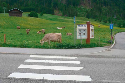 Kleinwalsertal, gegenüber der Sparkasse Riezerln, Private Banking – © Philipp Schwarz Kleinwalsertal, gegenüber der Sparkasse Riezerln, Private Banking