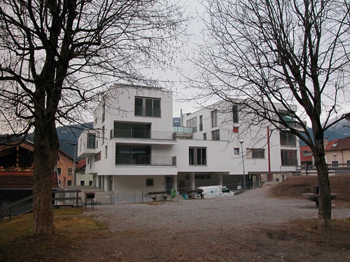 Multifunktionshaus, Meilstraße, Zirl (Arch: riccione architekten)