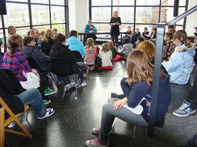 Impressionen von den verschiedenen Projekten – Startveranstaltung im aut