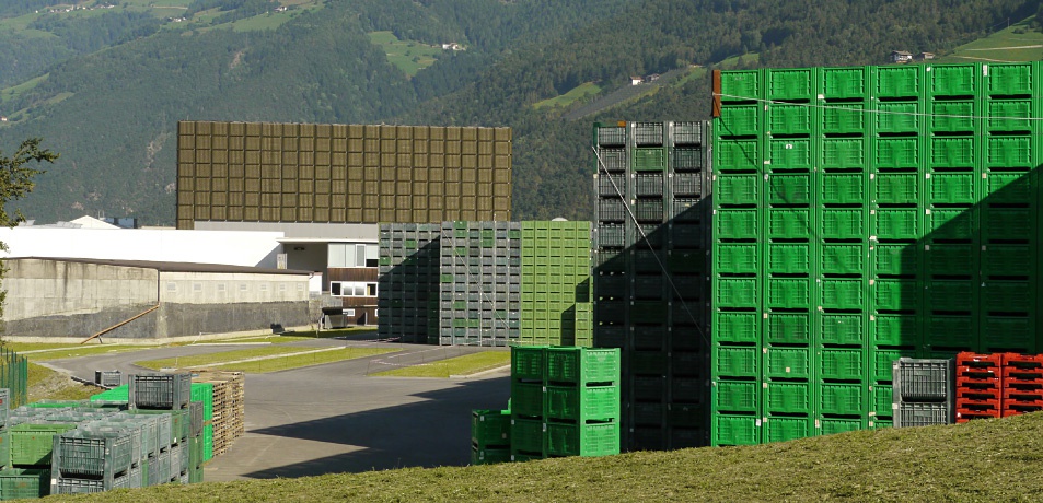 TEXEL – Hochregallager Obstgenossenschaft Naturns, 2012, © Manfred Alois Mayr TEXEL – Hochregallager Obstgenossenschaft Naturns, 2012, © Manfred Alois Mayr