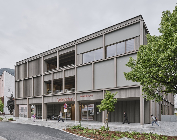 Volksschule am Kirchplatz, Wattens