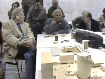 Jury des „Wettbewerbes“ Studentenwohnheim Innsbruck, 1992 (Filmstil )