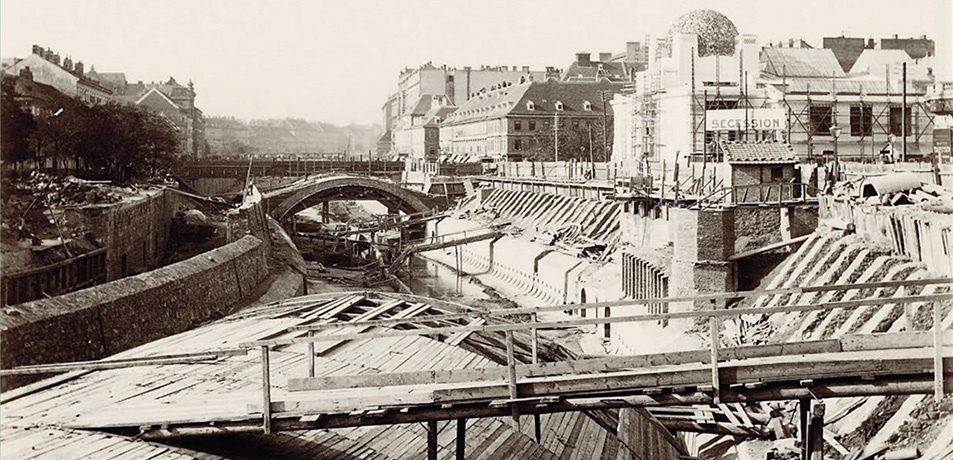 Wienflusseinwölbung und Secession im Bau