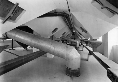 Malzsilo-Ausläufe, um 1931; Foto: Archiv Franz Peter Brasdauski